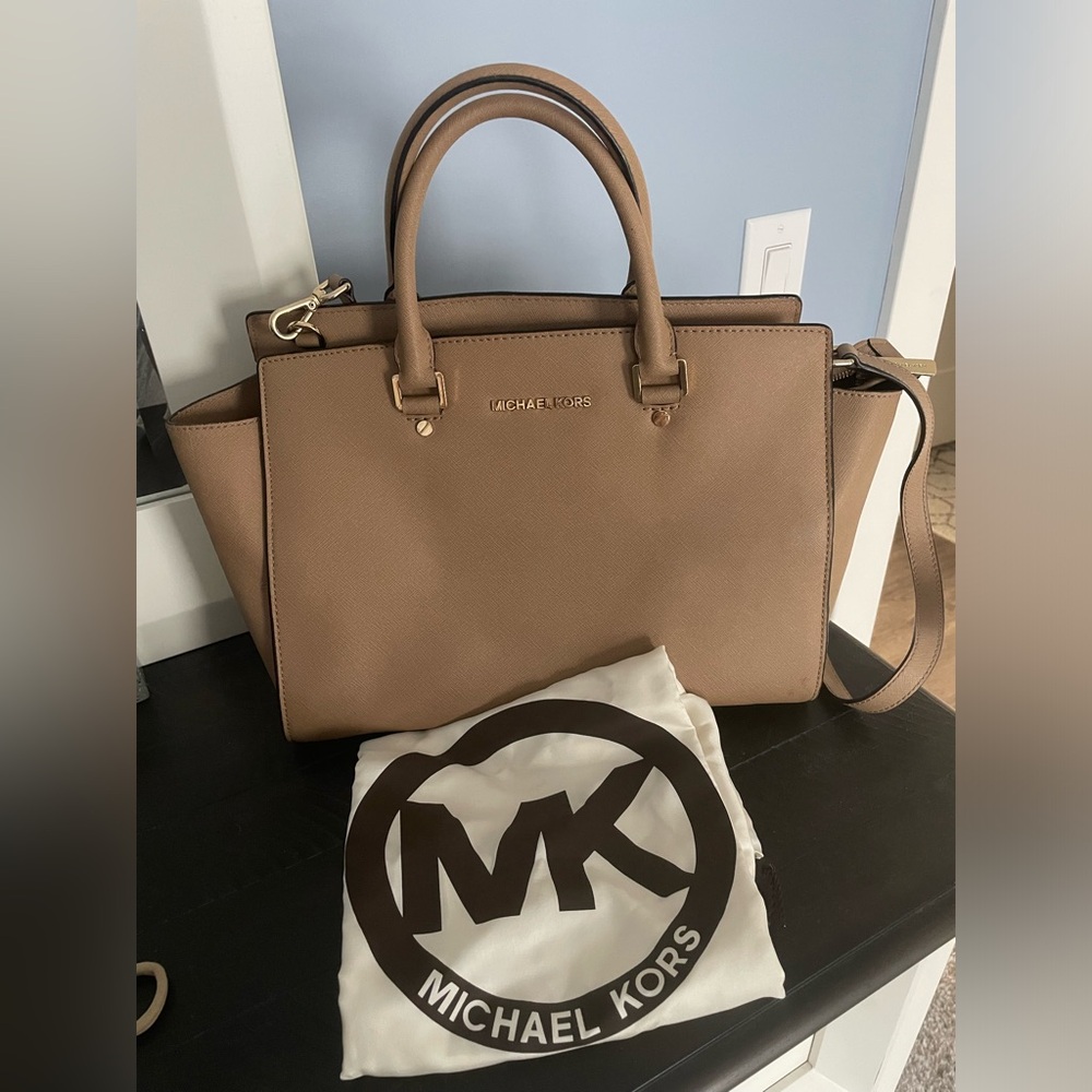 Michael Kors Selma leather satchel in camel